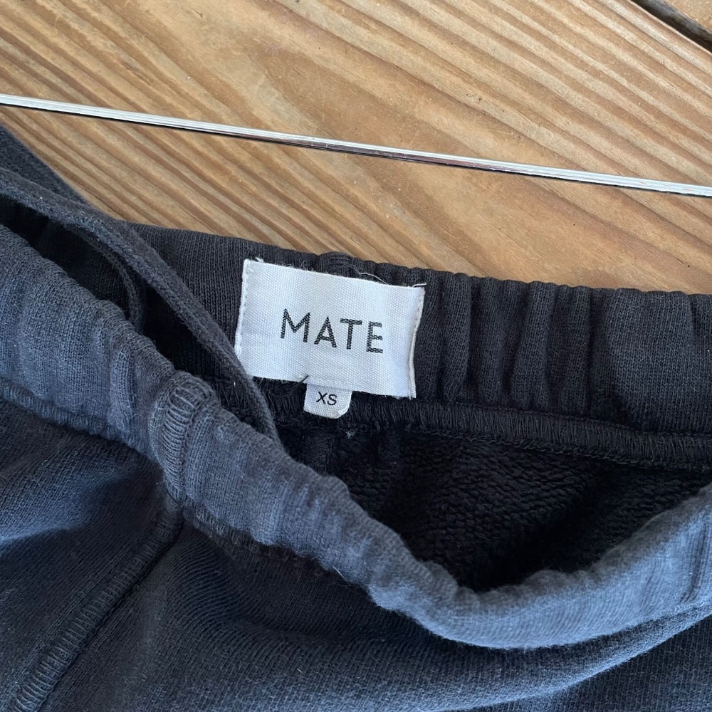 Mate the Label | High Rise Organic Cotton Fleece Sweat Short Black XS - Picture 6 of 8